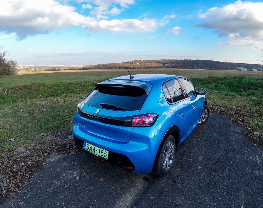 A leggyorsabb 208 - Peugeot e208 - Autó & Motor - MOBILITY - 208 peugeot, elektromos peugeot, peugeot 208 elektromos teszt, peugeot e208 teszt, 