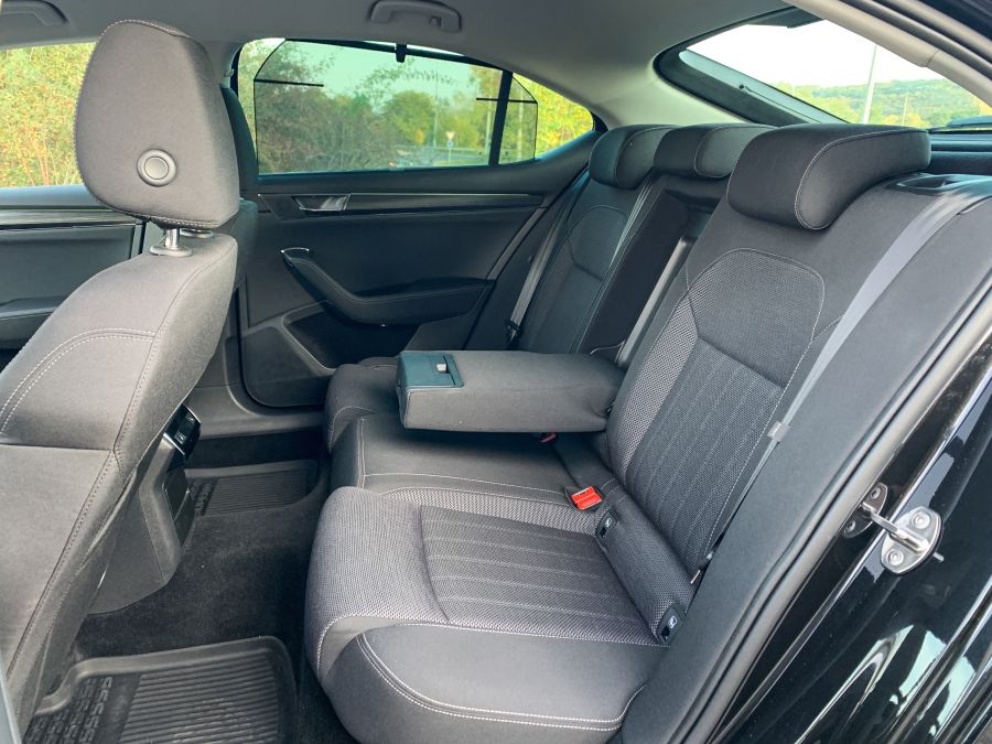 A környezetvédelmi miniszter – Skoda Superb iV Plug-in hybrid - Autó & Motor - MOBILITY - skoda PHEV teszt, skoda superb, Supeb hibrid teszt, superb 2020 teszt, superb iV Plug-in hybrid teszt, superb plugin teszt, 