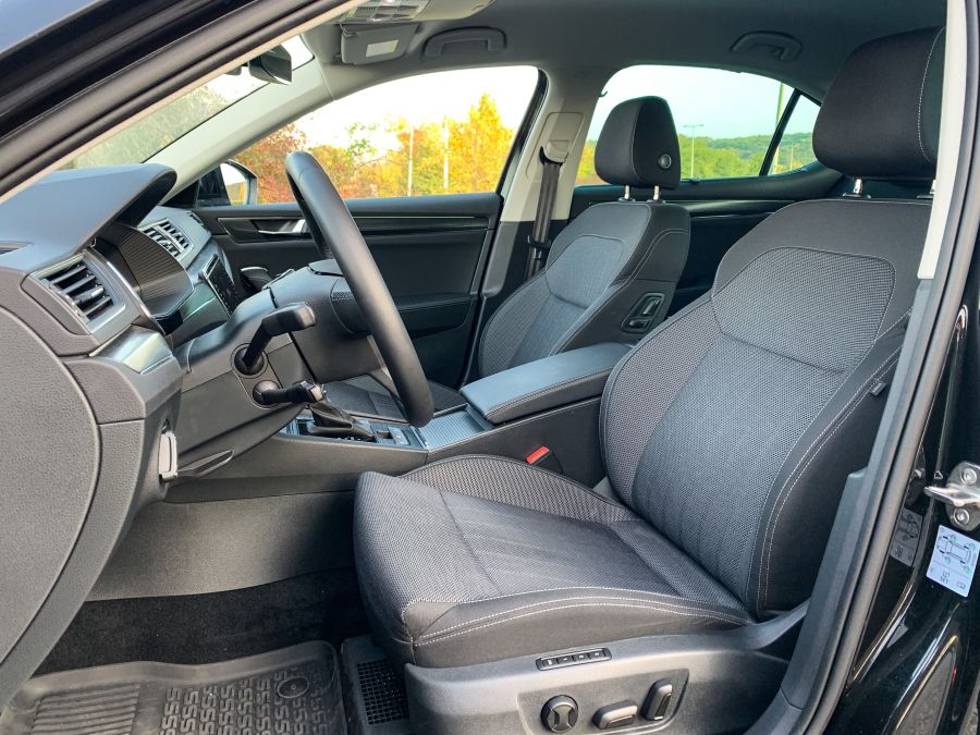 A környezetvédelmi miniszter – Skoda Superb iV Plug-in hybrid - Autó & Motor - MOBILITY - skoda PHEV teszt, skoda superb, Supeb hibrid teszt, superb 2020 teszt, superb iV Plug-in hybrid teszt, superb plugin teszt, 