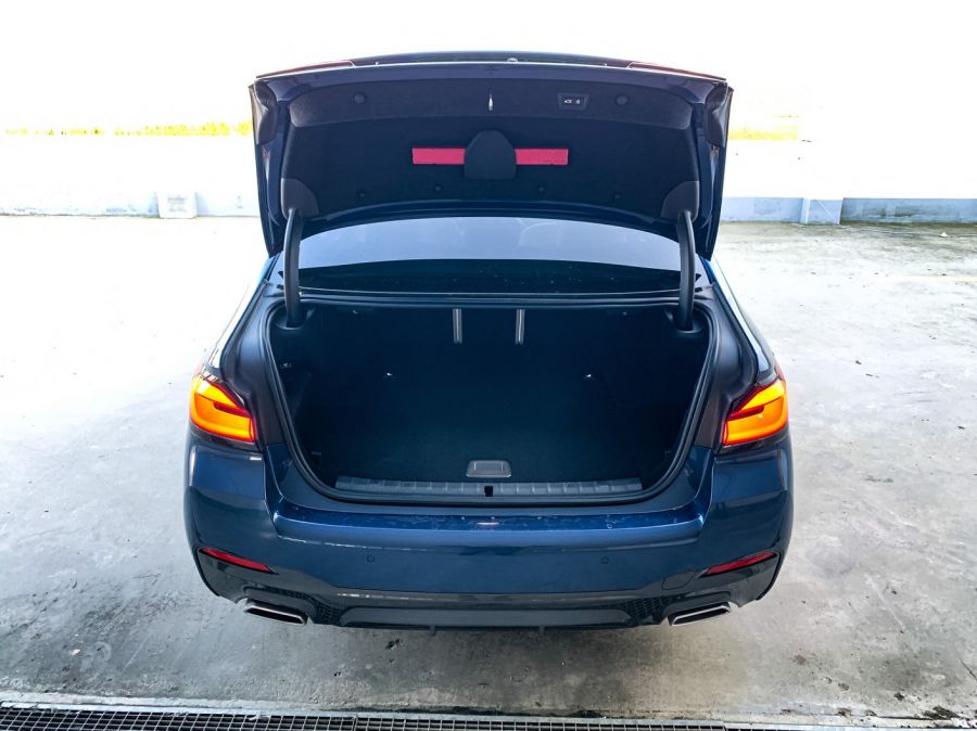 Ötöst az ötösnek! – BMW 530e - Autó & Motor - MOBILITY - 530e 2020 teszt, 530e xdrive, bmw 5 teszt, bmw 530 plug-in hibrid teszt, bmw 530e teszt, bmw plug-in hybrid teszt, 