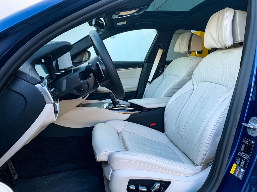 Ötöst az ötösnek! – BMW 530e - Autó & Motor - MOBILITY - 530e 2020 teszt, 530e xdrive, bmw 5 teszt, bmw 530 plug-in hibrid teszt, bmw 530e teszt, bmw plug-in hybrid teszt, 