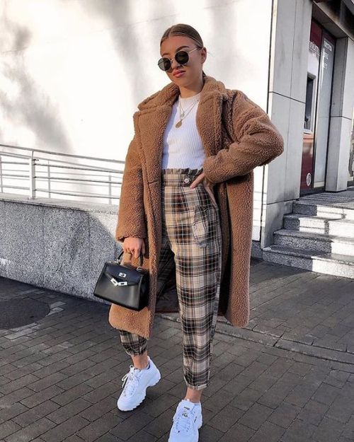 Stílusiskola: Téli outfitek sportcipővel -  -  - divat, outfit, sportcipő, stílus, 