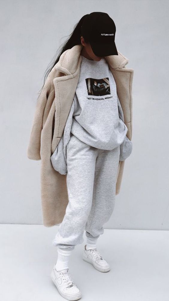 Stílusiskola: kényelmes outfitek a két ünnep közötti időszakra -  -  - divat, kényelmes, outfit, stílus, stílusos, ünnep, 