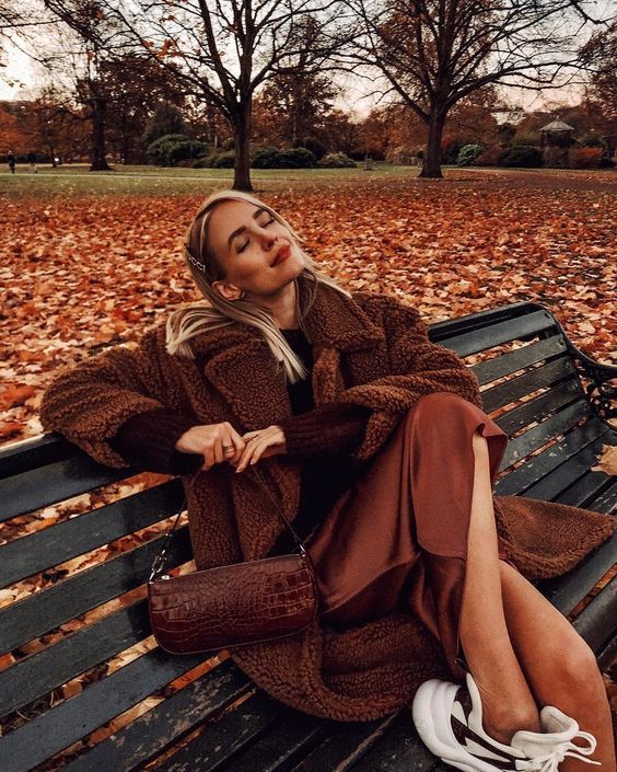 Stílusiskola: így viselj barna teddy coatokat -  -  - barna, divat, outfit, stílus, teddy coat, 