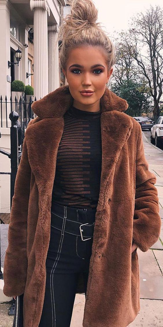 Stílusiskola: így viselj barna teddy coatokat -  -  - barna, divat, outfit, stílus, teddy coat, 