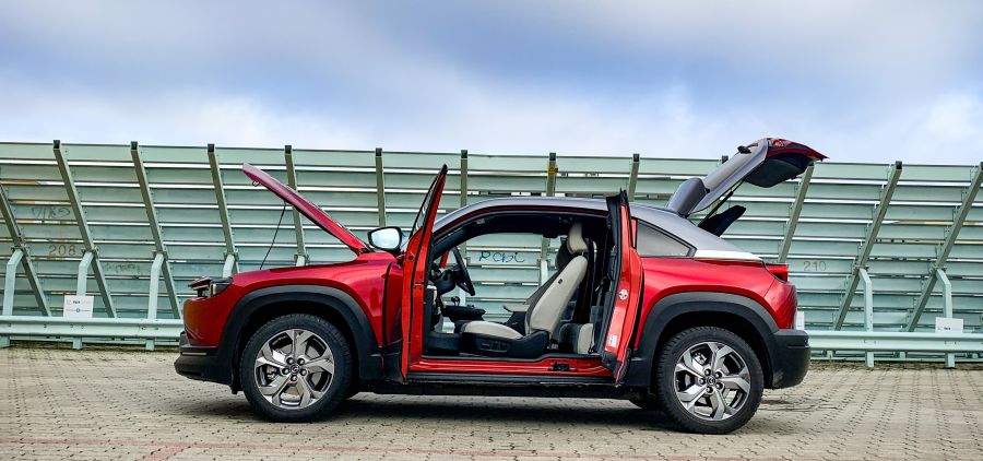 Az autó, amely nem elektromos akart lenni, de az lett – Mazda MX-30 - Autó & Motor - MOBILITY - elektromos mazda, mazda mx-30, mazda mx30 teszt, mx30 teszt,
