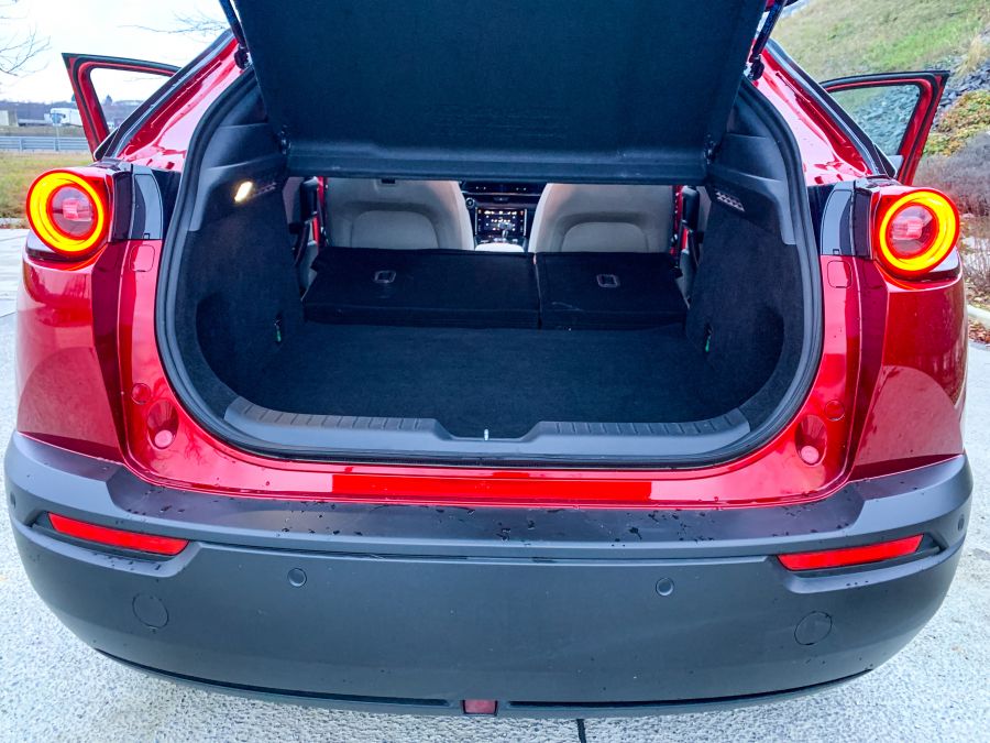 Az autó, amely nem elektromos akart lenni, de az lett – Mazda MX-30 - Autó & Motor - MOBILITY - elektromos mazda, mazda mx-30, mazda mx30 teszt, mx30 teszt,