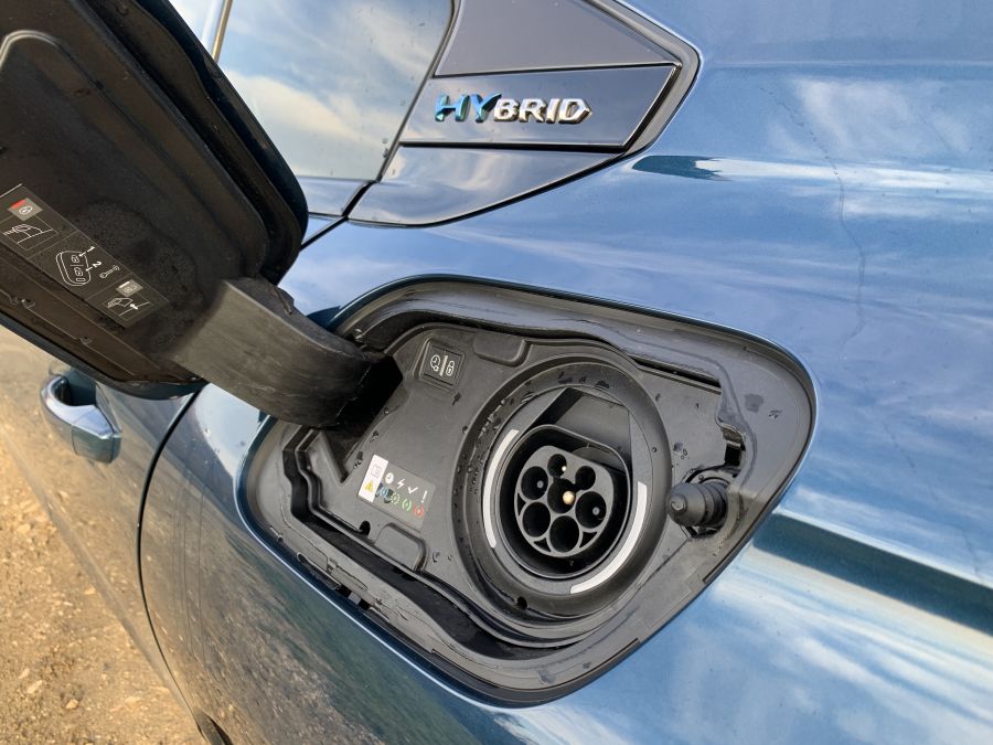 Zongorázd a különbséget – Peugeot 508 1.6 PureTech PHEV FWD GT Line - Autó & Motor - MOBILITY - 508 phev gt-line teszt, 508 teszt, peugeot 508 1%2C6gt line teszt, peugeot 508 teszt, 