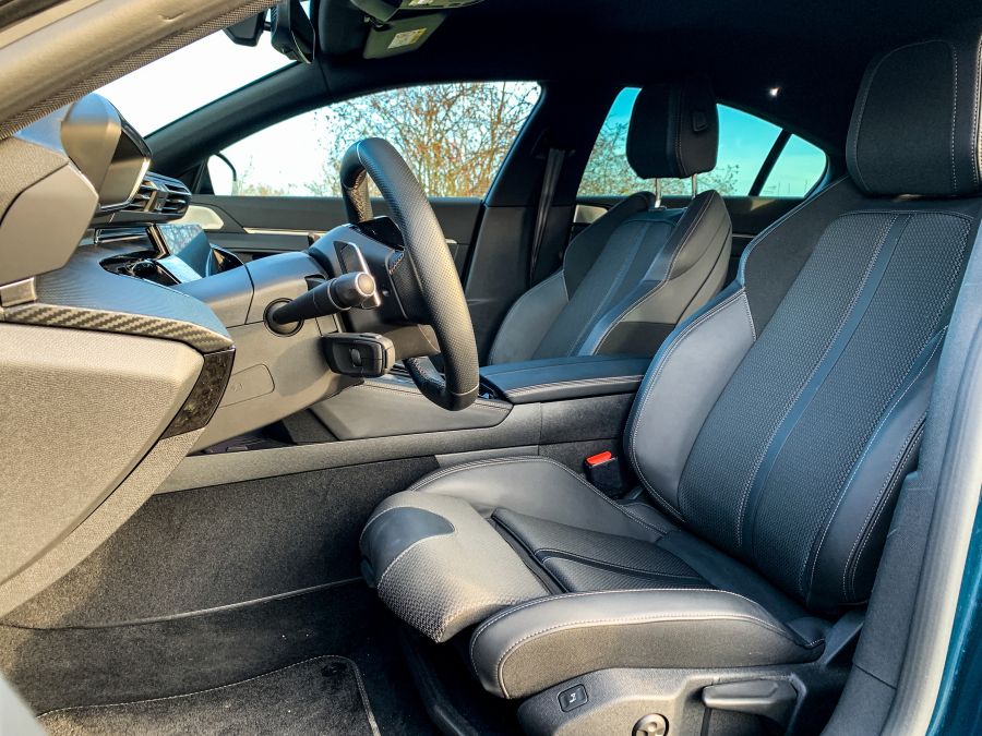 Zongorázd a különbséget – Peugeot 508 1.6 PureTech PHEV FWD GT Line - Autó & Motor - MOBILITY - 508 phev gt-line teszt, 508 teszt, peugeot 508 1%2C6gt line teszt, peugeot 508 teszt, 