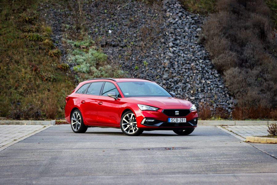 Leonparádé – Seat Leon kombi 1.5 TSI DSG mHEV - Autó & Motor - MOBILITY - 