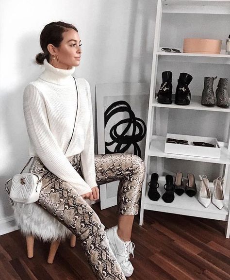 Stílusiskola: így viselj kígyóbőr mintás darabokat -  -  - állatminta, divat, kígyó, outfit, stílus, 