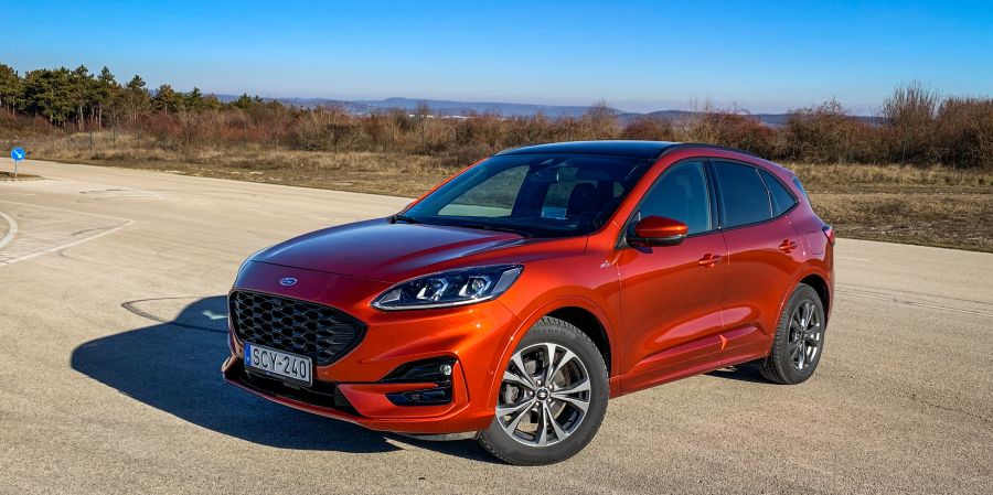 Hybrid is, dízel is – Ford Kuga 2.0 EcoBlue mHEV ST-Line X M6 - Autó & Motor - MOBILITY - Ford Kuga 2.0 EcoBlue mHEV ST-Line teszt, ford kuga 2020, ford kuga dízel  MHEV teszt, ford kuga EcoBlue teszt, Ford SUV teszt, 