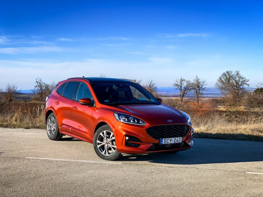 Hybrid is, dízel is – Ford Kuga 2.0 EcoBlue mHEV ST-Line X M6 - Autó & Motor - MOBILITY - Ford Kuga 2.0 EcoBlue mHEV ST-Line teszt, ford kuga 2020, ford kuga dízel  MHEV teszt, ford kuga EcoBlue teszt, Ford SUV teszt, 
