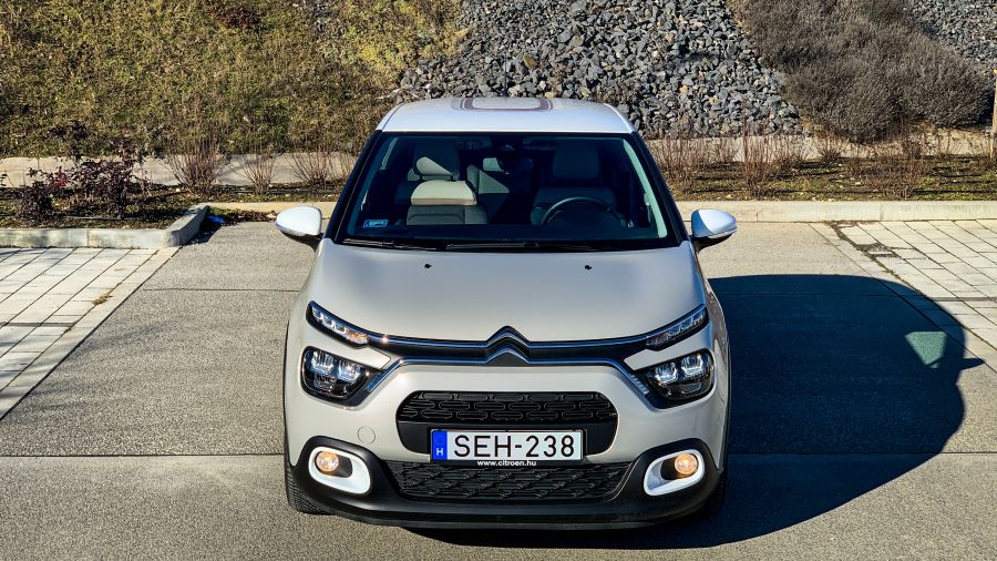 Légy boldog és ragyogj – Citroën C3 Shine Puretech 83 - Autó & Motor - MOBILITY - citroen c3, citroen c3 shine 83 teszt, citroen c3 teszt, 