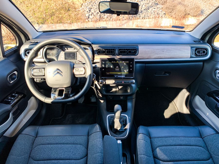 Légy boldog és ragyogj – Citroën C3 Shine Puretech 83 - Autó & Motor - MOBILITY - citroen c3, citroen c3 shine 83 teszt, citroen c3 teszt, 