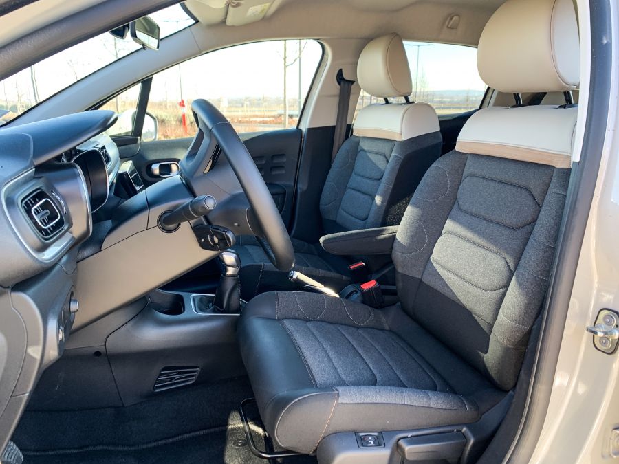 Légy boldog és ragyogj – Citroën C3 Shine Puretech 83 - Autó & Motor - MOBILITY - citroen c3, citroen c3 shine 83 teszt, citroen c3 teszt, 