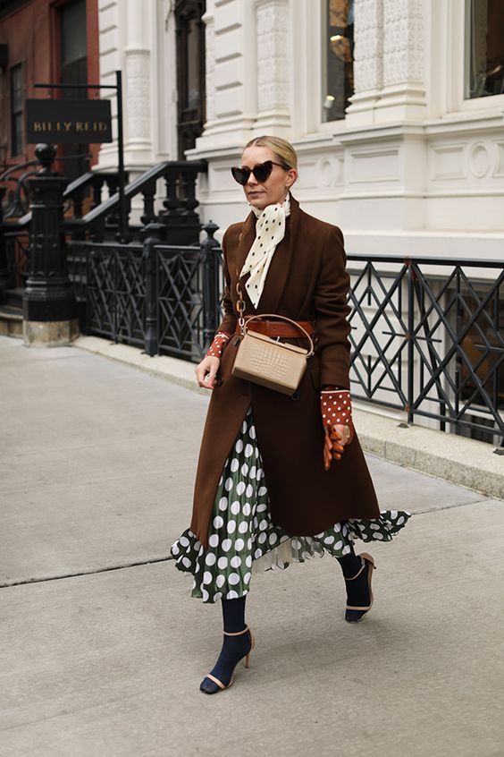 Stílusiskola: így viselj pöttyös ruhadarabokat -  -  - divat, outfit, pöttyös, stílus, 