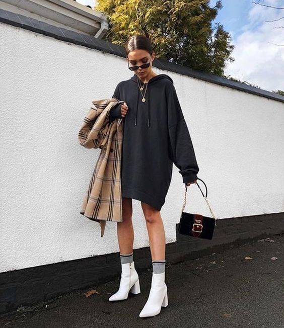 Stílusiskola: így viselj tavasszal bokacsizmákat és shortokat -  -  - bokacsizma, divat, outfit, short, stílus, 