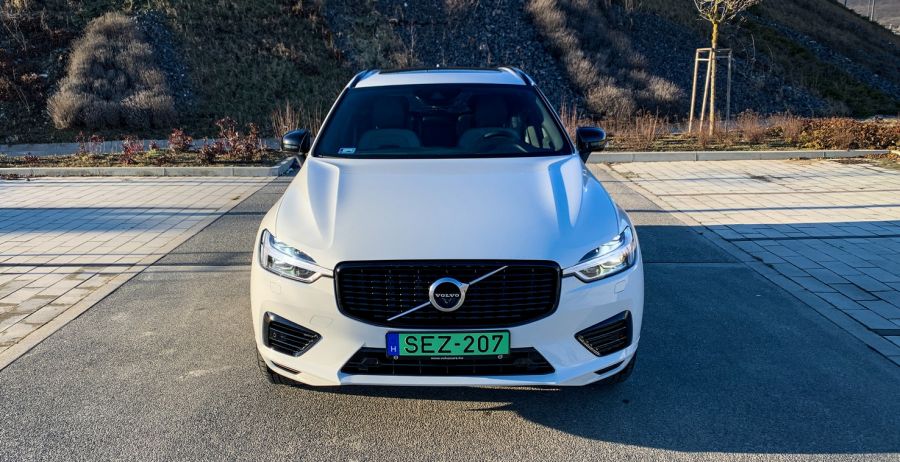 Életszerűre hangolva – Volvo XC60 T6 Recharge plug-in hybrid - Autó & Motor - MOBILITY - volvo xc60, Volvo XC60 plug-in hybrid teszt, Volvo XC60 T6 Recharge teszt, volvo xc60 teszt, 