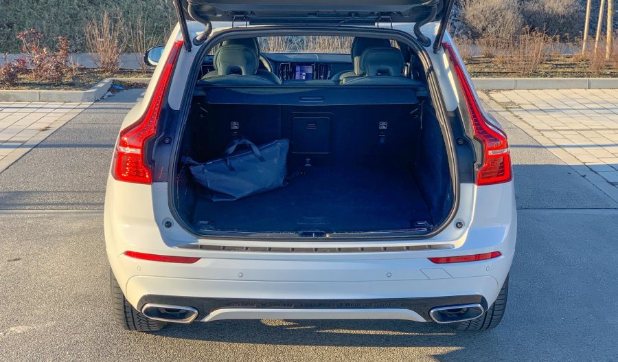 Életszerűre hangolva – Volvo XC60 T6 Recharge plug-in hybrid - Autó & Motor - MOBILITY - volvo xc60, Volvo XC60 plug-in hybrid teszt, Volvo XC60 T6 Recharge teszt, volvo xc60 teszt, 