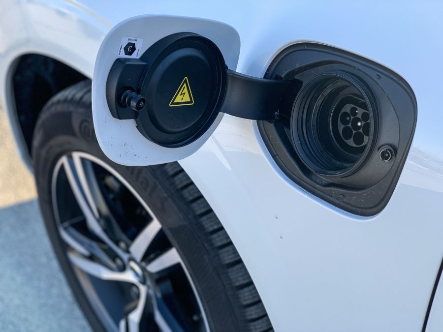 Életszerűre hangolva – Volvo XC60 T6 Recharge plug-in hybrid - Autó & Motor - MOBILITY - volvo xc60, Volvo XC60 plug-in hybrid teszt, Volvo XC60 T6 Recharge teszt, volvo xc60 teszt, 