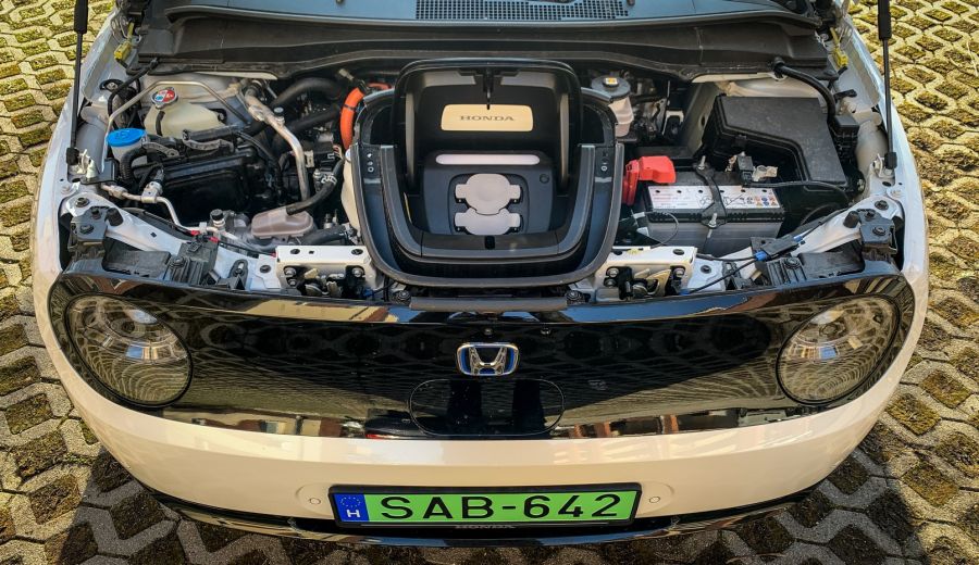 Honda e, mErt mEgérdEmlEm - Autó & Motor - MOBILITY - elektromos honda, honda e, Honda e teszt, 