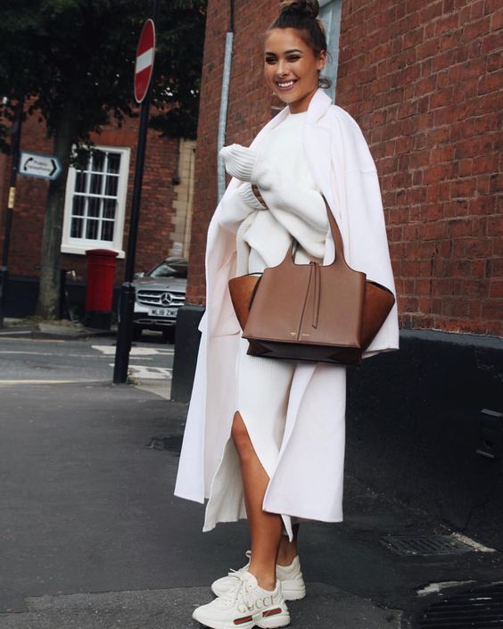 Stílusiskola: így viselj tavasszal sportcipőket szoknyákkal -  -  - divat, outfit, sportcipő, stílus, 