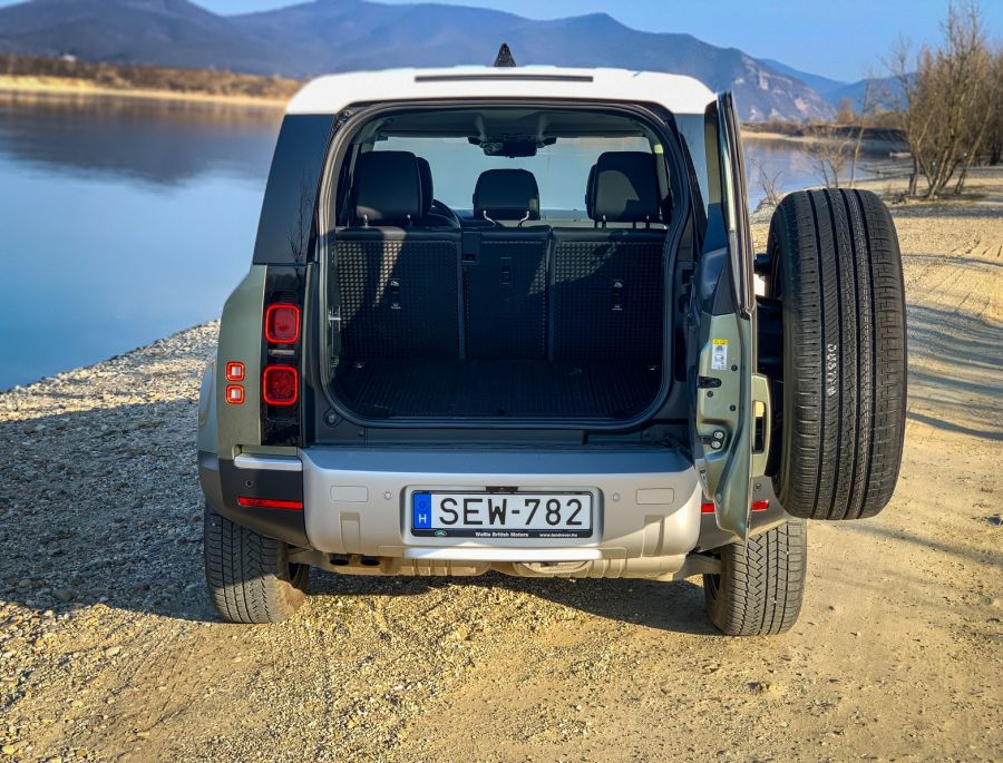 Wow faktor a maximumon – Land Rover Defender 110 - Autó & Motor - MOBILITY - 