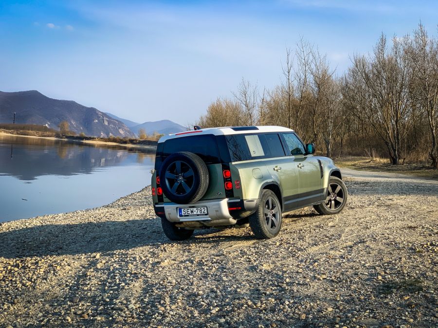 Wow faktor a maximumon – Land Rover Defender 110 - Autó & Motor - MOBILITY - 