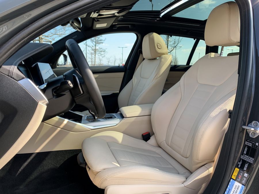 Vigyázz, kész, tölts – BMW 330e xDrive Touring - Autó & Motor - MOBILITY - 2021 BMW 330e Touring xDrive teszt, bmw 330 plug-in hybrid teszt, bmw 330e PHEV teszt, bmw 330e touring xdrive teszt, 