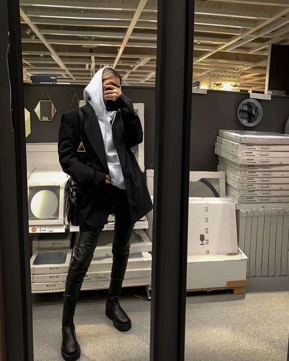 Stílusiskola: így viselj fekete blézereket -  -  - blézer, divat, fekete blézer, outfit, stílus, 