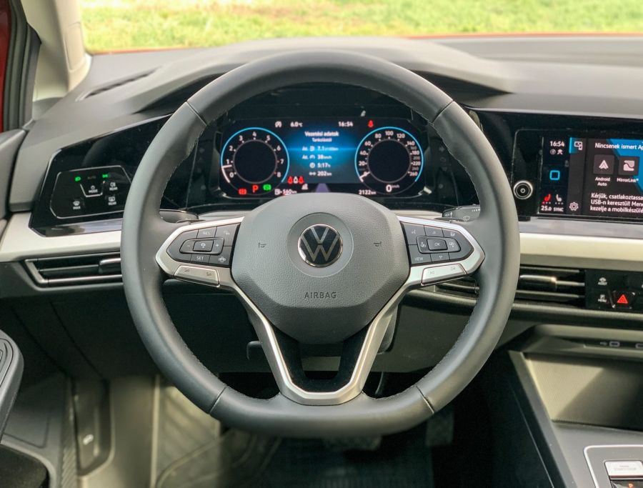 Ami kell! – Volkswagen Golf 8 Variant 1.5 eTDI Life - Autó & Motor - MOBILITY - 2021 VW Golf, 2021 VW Golf 8 Variant teszt, Golf 8 mild hybrid teszt, Golf 8 Variant Life, volkswagen golf, Volkswagen Golf 8 Variant 1.5 eTDI Life teszt, 
