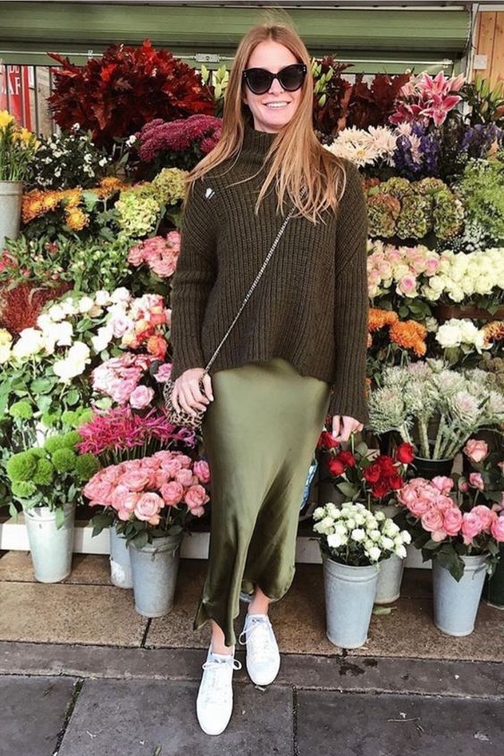 Stílusiskola: így viselj tavasszal szatén ruhákat -  -  - divat, outfit, ruha, stílus, szatén ruha, tavasz, 