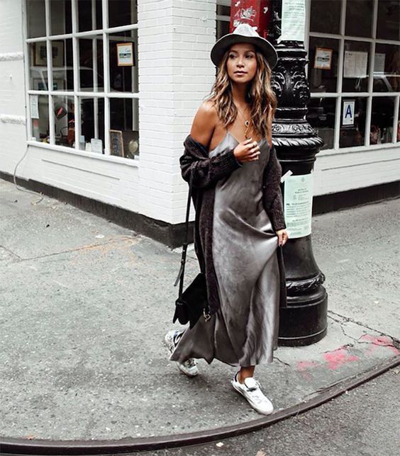 Stílusiskola: így viselj tavasszal szatén ruhákat -  -  - divat, outfit, ruha, stílus, szatén ruha, tavasz, 