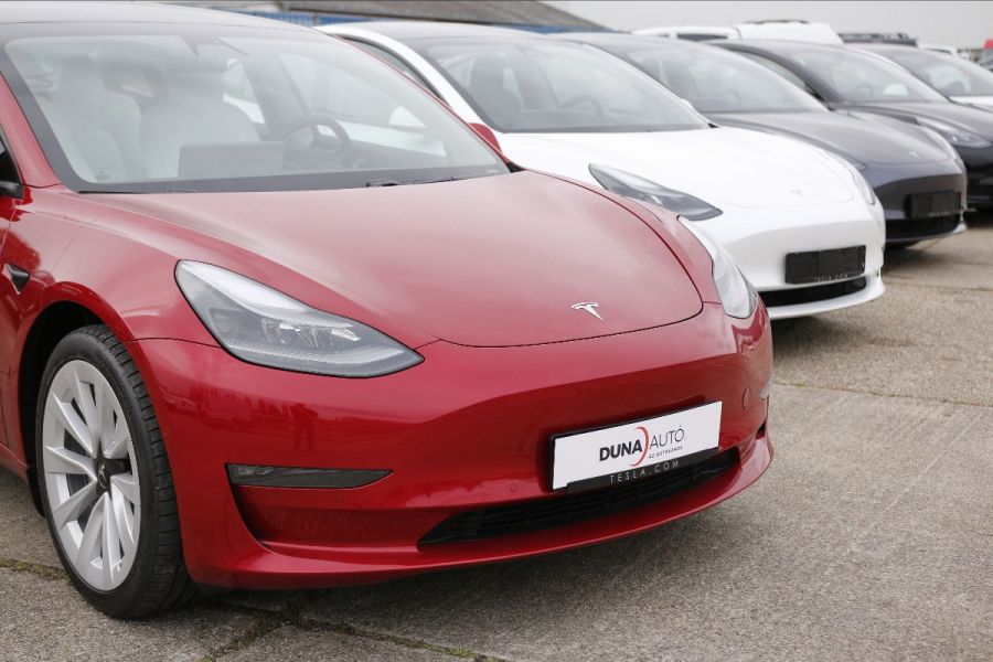 A prémium elektromos autózás új központja Óbudára költözik - Autó & Motor - MOBILITY - duna autó, elektromos autó, 