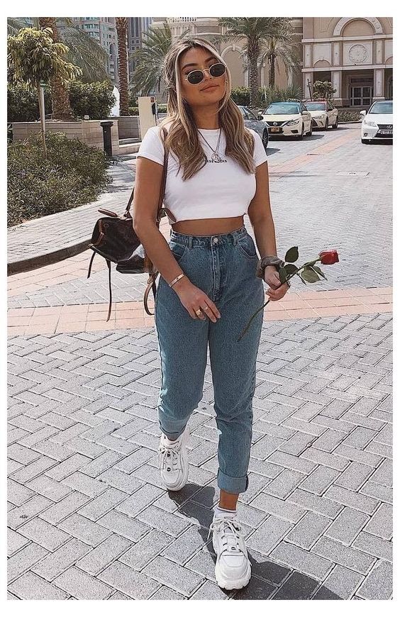 Stílusiskola: így viselj mom jeanseket -  -  - divat, farmer, mom jeans, outfit, stílus, 