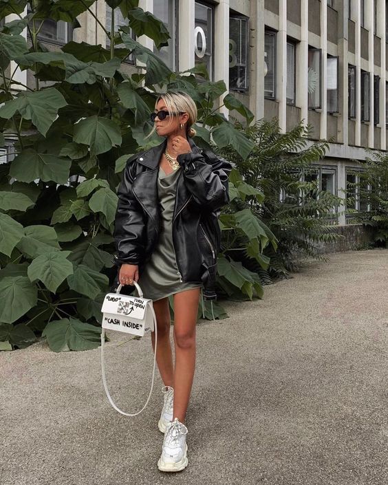 Stílusiskola: így viselj oversize bőrdzsekiket -  -  - bőrdzseki, divat, outfit, oversize, stílus, 