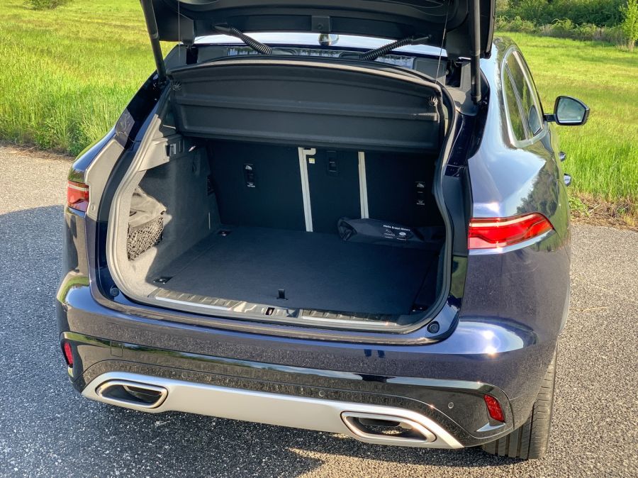 Tömegcikk helyett egyediség - Jaguar F-Pace D300 AWD - Autó & Motor - MOBILITY - 2021 jaguar f pace D300 teszt, f pace teszt, f-pace, f-pace  d300 teszt, jaguar f pace, 