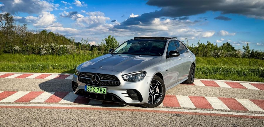 Lassan mondom, hogy mindenki megértsE – Mercedes E300e plug-in hybrid - Autó & Motor - MOBILITY - 2021 Mercedes E300e, e300 hybrid, e300e, Mercedes E classe, Mercedes E teszt, Mercedes E300e plug-in hybrid teszt, mercedes hybrid teszt, mercedes-benz E300e plug-in teszt, 