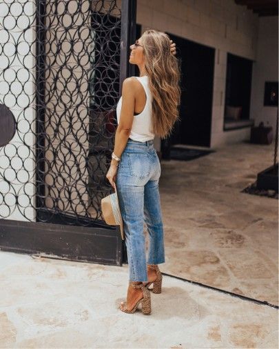 Stílusiskola: nyáron is farmer és fehér felső -  -  - divat, farmer, fehér felső, outfit, stílus, 