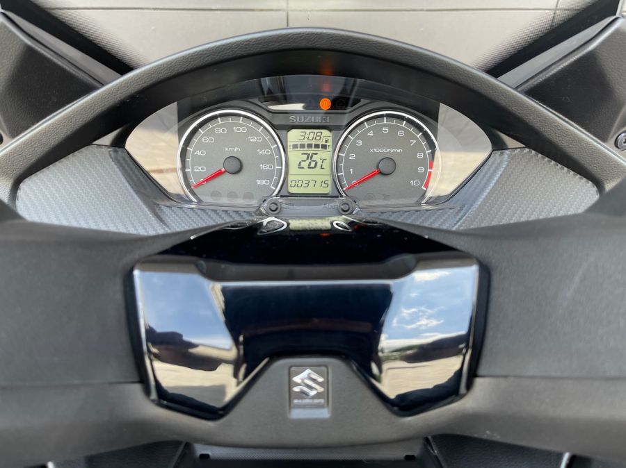 Kényelemre hangolva – Suzuki Burgman 400 ABS - Autó & Motor - MOBILITY - burgman 400, burgman 400 teszt, Suzuki Burgman 400 ABS teszt, Suzuki robogó teszt, 