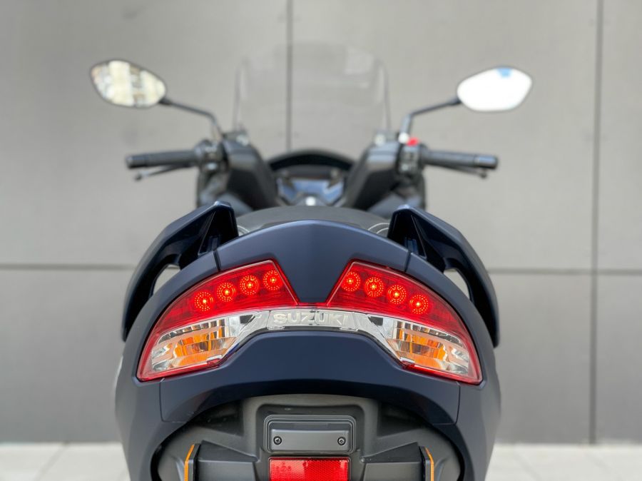 Kényelemre hangolva – Suzuki Burgman 400 ABS - Autó & Motor - MOBILITY - burgman 400, burgman 400 teszt, Suzuki Burgman 400 ABS teszt, Suzuki robogó teszt, 