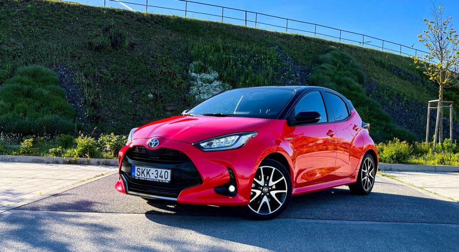 Mi kell a nőnek? – Toyota Yaris 1.5 Hybrid 116LE - Autó & Motor - MOBILITY - Toyota Yaris 1%2C5 Hybrid teszt, Toyota yaris 2021 teszt, yaris hybrid, yaris hybris teszt, 