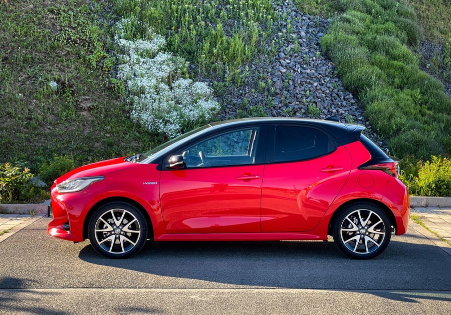 Mi kell a nőnek? – Toyota Yaris 1.5 Hybrid 116LE - Autó & Motor - MOBILITY - Toyota Yaris 1%2C5 Hybrid teszt, Toyota yaris 2021 teszt, yaris hybrid, yaris hybris teszt, 