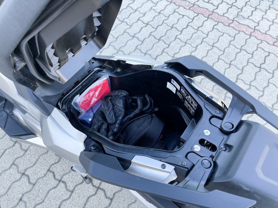 A robogómotorkerékpár – Honda Forza 750 - Autó & Motor - MOBILITY - Forza 750 teszt, Honda Forza, Honda forza 2021 teszt, Honda Forza 750, Honda robogó teszt, 