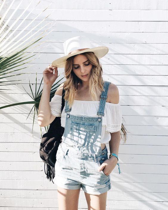 Stílusiskola: így viselj kantáros nadrágokat -  -  - divat, kantáros nadrág, nyár, outfit, stílus, 