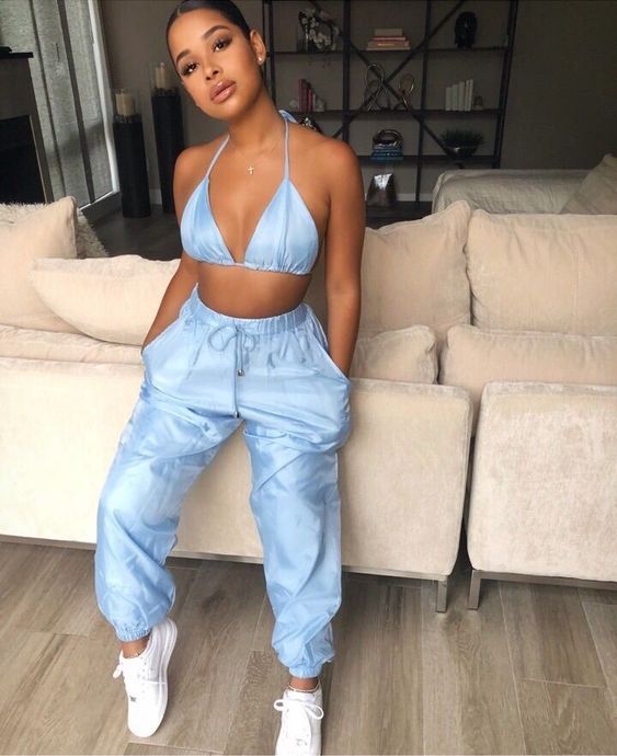 Stílusiskola: így viselj nyáron babakéket -  -  - babakék, divat, stílusiskola, 