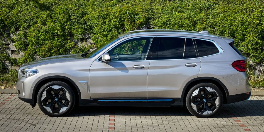 Így kell a hiányt pótolni – BMW iX3 - Autó & Motor - MOBILITY - BMW elektromos SUV, BMW iX3, BMW iX3 teszt, ix3 teszt, 