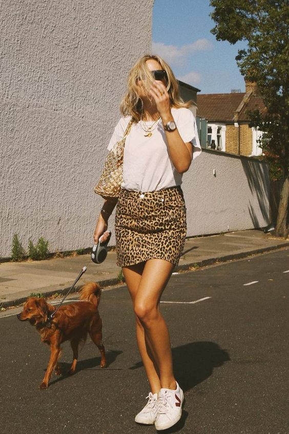 Stílusiskola: így viselj állatmintás szoknyákat -  -  - állatminta, állatmintás szoknya, divat, outfit, stílus, 