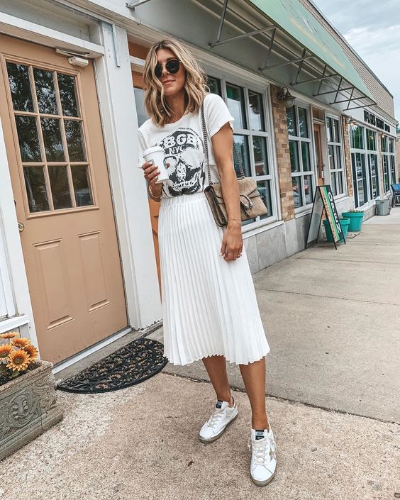 Stílususikola: így viselj nyáron pliszírozott szoknyákat -  -  - divat, nyár, pliszírozott szoknya, stílus, szoknya, szoknya divat 2021, 